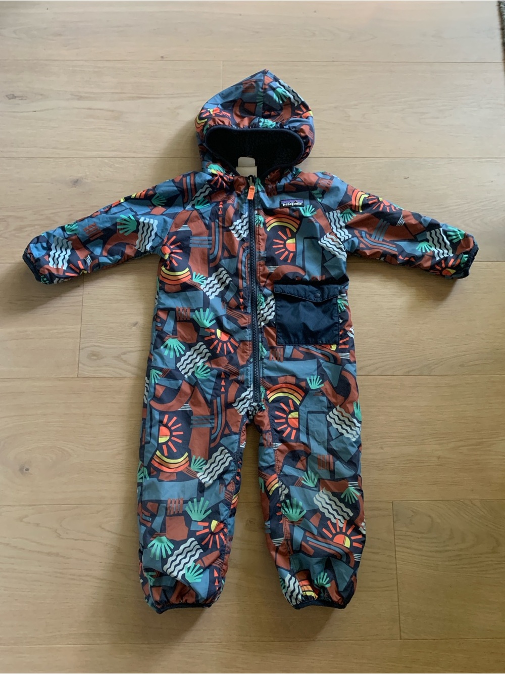 Patagonia Puff-Ball Bunting Kids 12-18 Reversible Geometric One-Piece Snowsuit